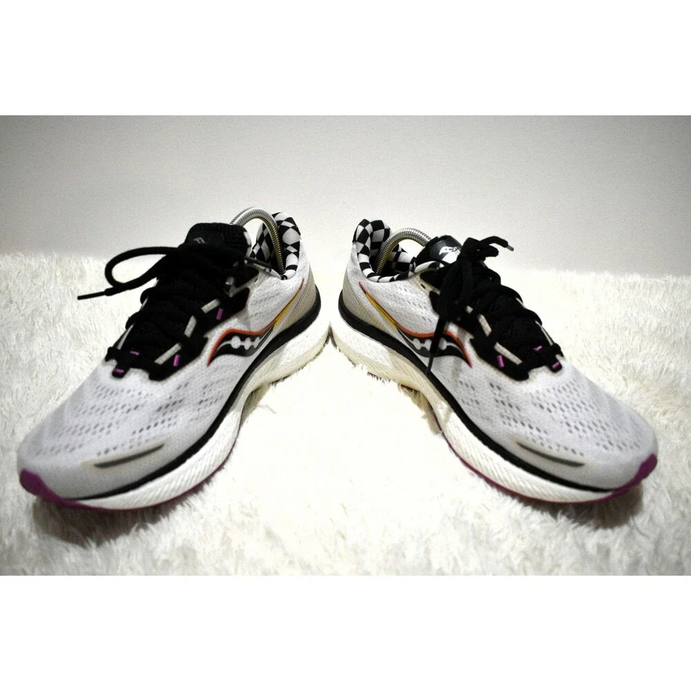Saucony Women's Triumph 19 White Running Shoes Reverie S10678-40 Women's Size 11
